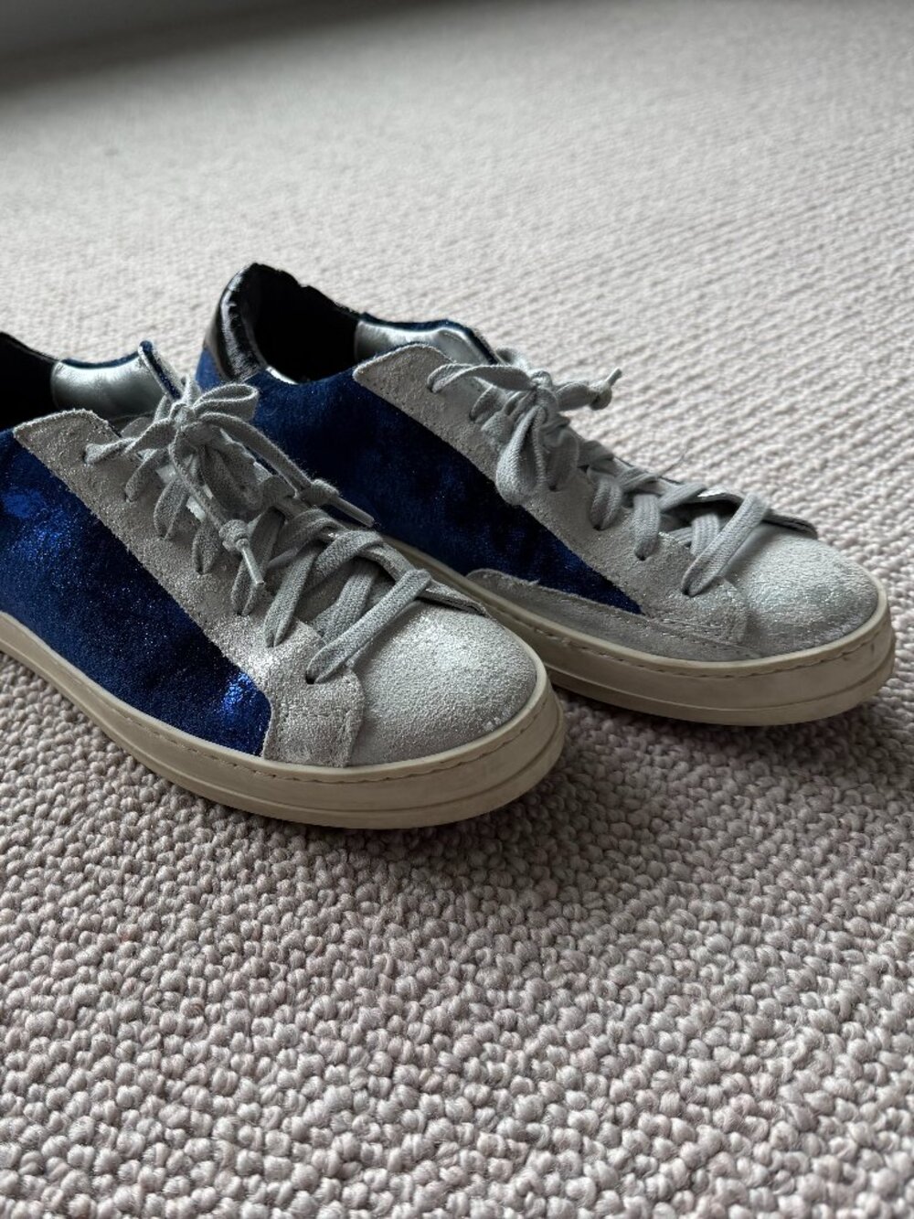 P448 Size 8 John Distressed Low-Top Sneakers